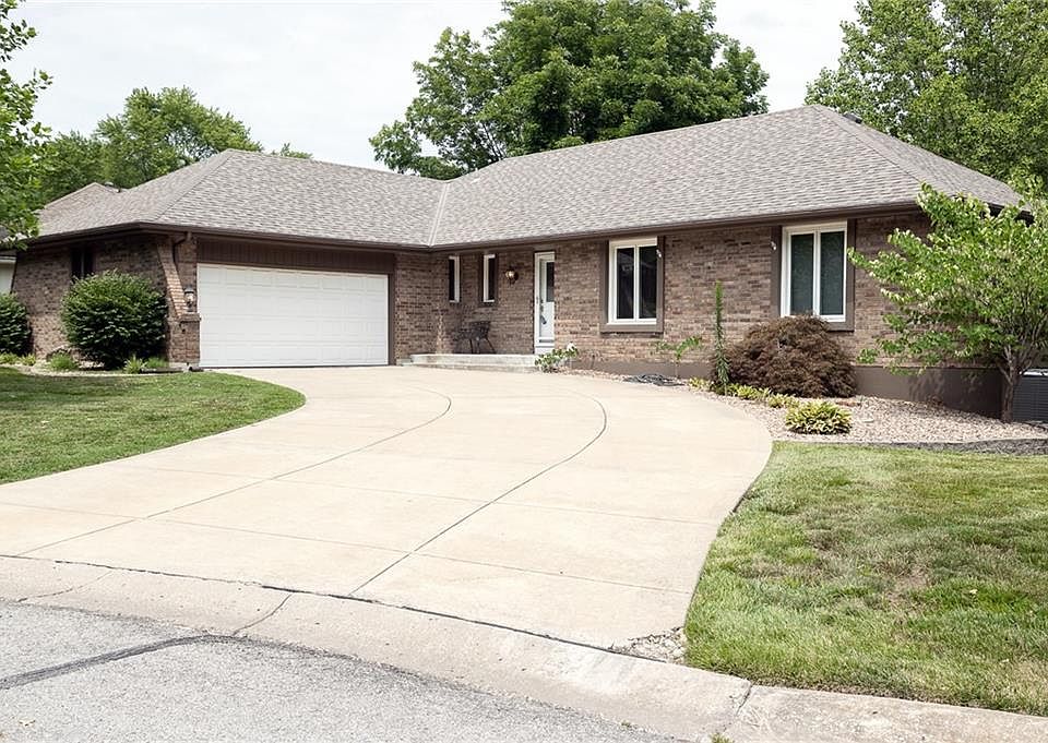 1st image of 1508 NE Dana Dr