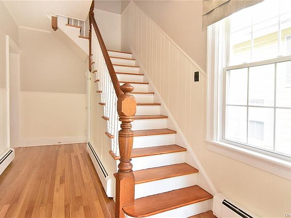 3rd image of 171 Union Ave