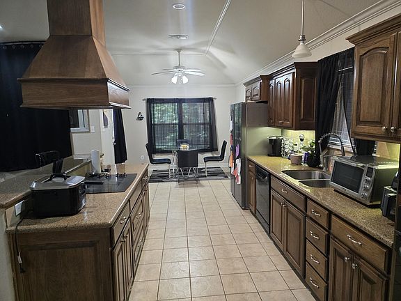 4th image of 4316 Gregg Tex Rd