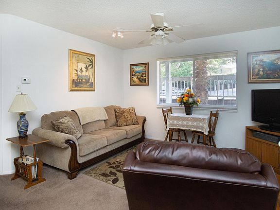 3rd image of 20820 River Dr APT B11