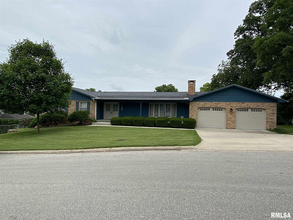 1st image of 163 Oakwood Pl