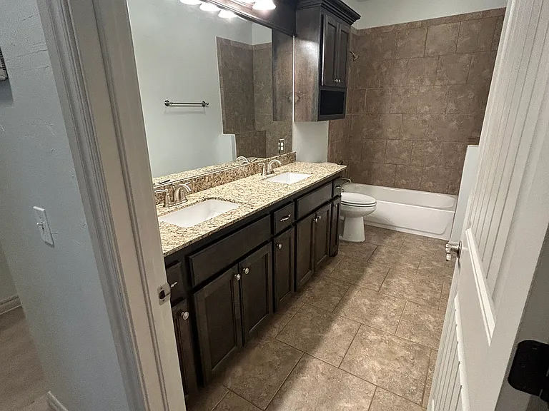 12021 Jadesdale Cir — Photo 21