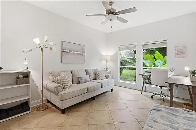 3 Spinnaker Ln — Photo 13