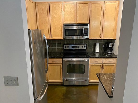 2nd image of 3000 Vanderbilt Pl APT 121