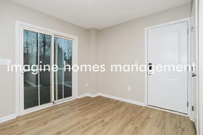 4 bed, 2.5 bath, 1680 sqft, $2,295 — Photo 4