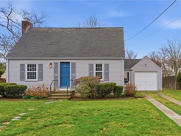 2nd image of 251 W Shore Rd