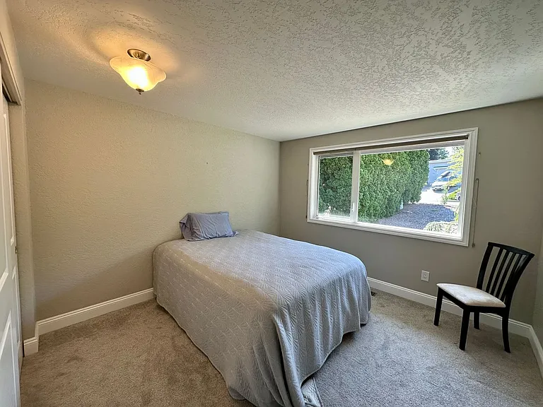 2710 Lakeridge Ln — Photo 12