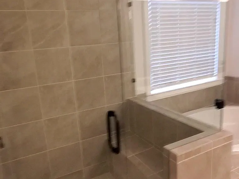 Master suite bathroom