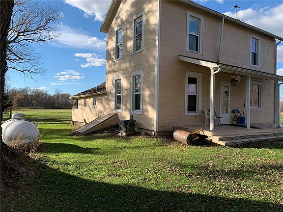 4th image of 2427 E 1600th Ave