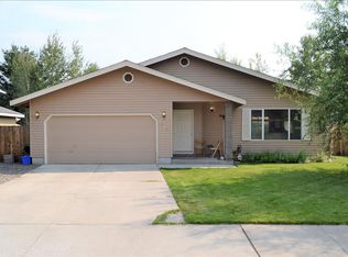 2421 NE Mountain Willow, Bend, OR 97701