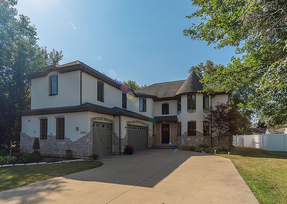 1st image of 17W113 Elder Ln