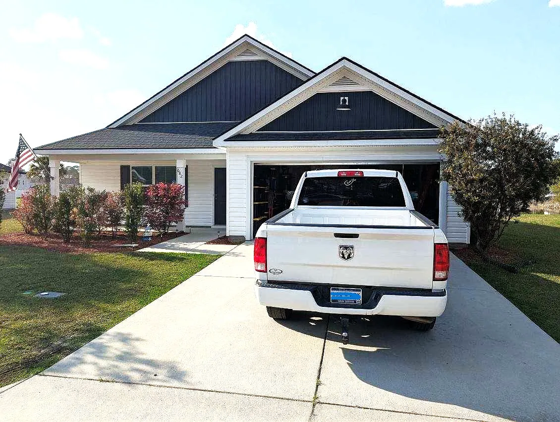 Building Photo - 682 Ridgeland Lakes Dr