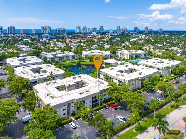 788 Park Shore DR #C30, NAPLES, FL 34103