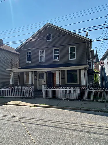 86-88 E Walnut St #2 Photo 1