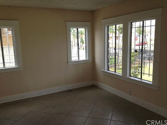 5th image of 1152 W 75th St