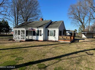 1490 Staton House Rd, Greenville, NC 27834
