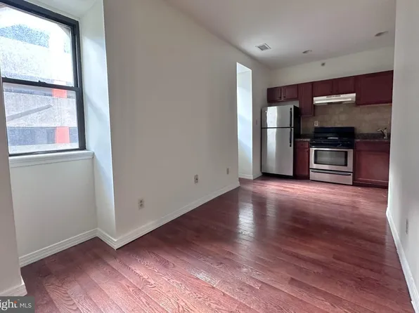 118 S 12th St, Philadelphia, PA