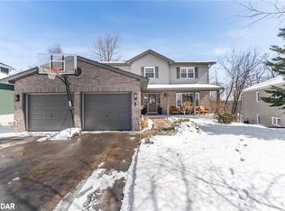 4 Knotty Pine Trl, Huntsville, ON P1H1S9