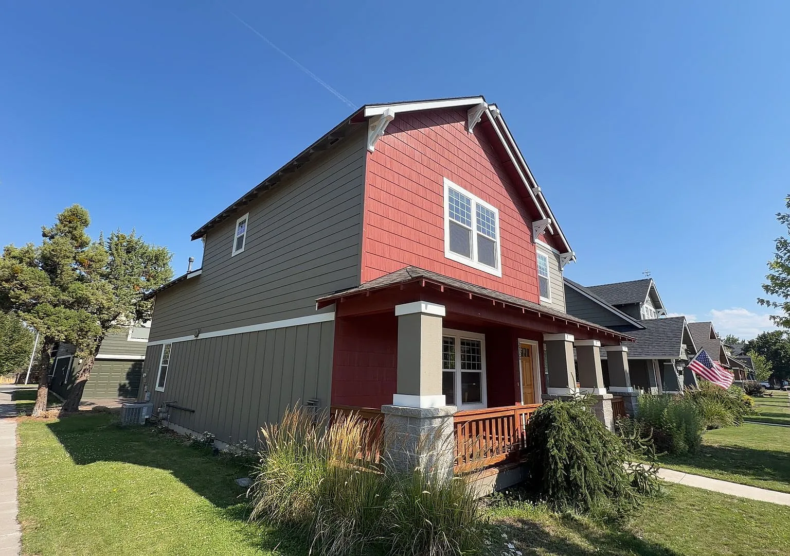 Move In Special! 1/2 Off First Months Rent. 3 Bedroom / 2.5 Bathroom In Ne Bend Or — Photo 3