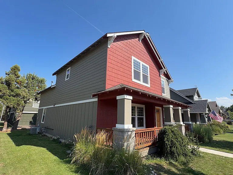 2728 NE Black Oak Pl — Photo 3
