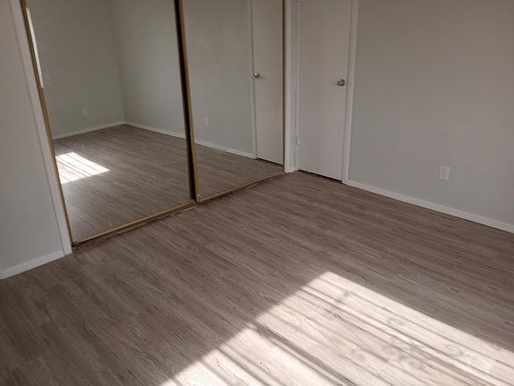 4th image of 9926 1/2 Anzac Ave #1/2