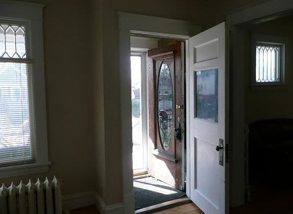 3rd image of 3649 5th Ave S