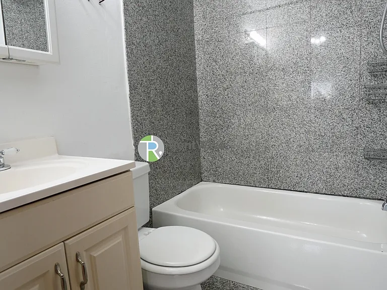 89 Sheridan St #3 — Photo 17