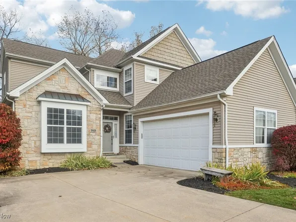 29459 Hummingbird Cir, Westlake, OH 44145