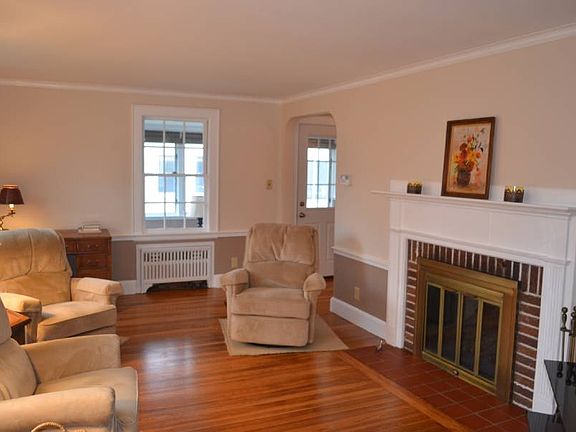 3rd image of 117 Homestead Ave