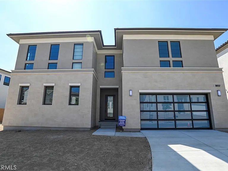 20552 Edgewood Ct — Photo 1