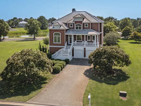 5 Waters Edge Dr, Cape Charles, VA 23310
