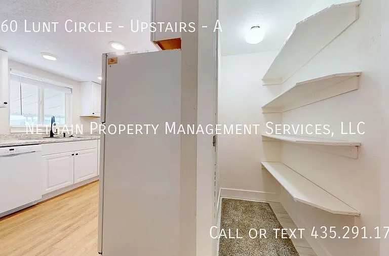 1060 Lunt Cir #A — Photo 12