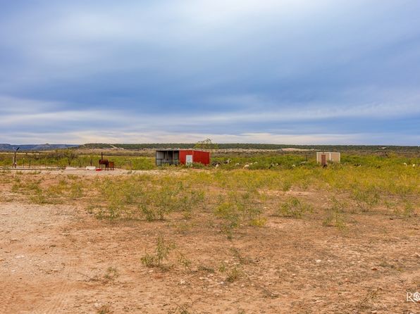 564 Cedar Cove Rd, Robert Lee, TX 76945