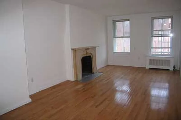 Rented by Buchbinder & Warren | media 2