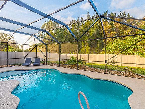 3rd image of 2990 Louetta Cir