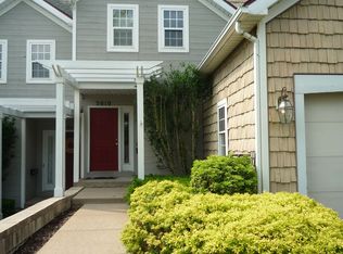 5010 N Oakridge Cir, Erie, PA 16509