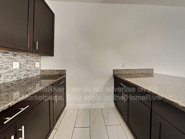 1584 Slice Way — Photo 10