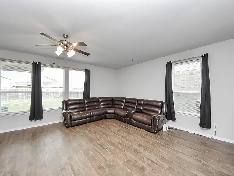 4239 Wyanngate Dr — Photo 11