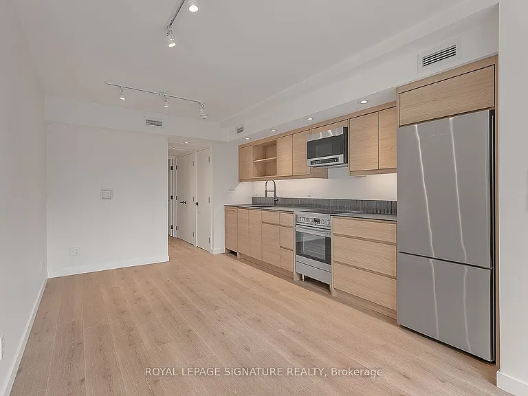 1254 Davenport Rd #1 — Photo 6