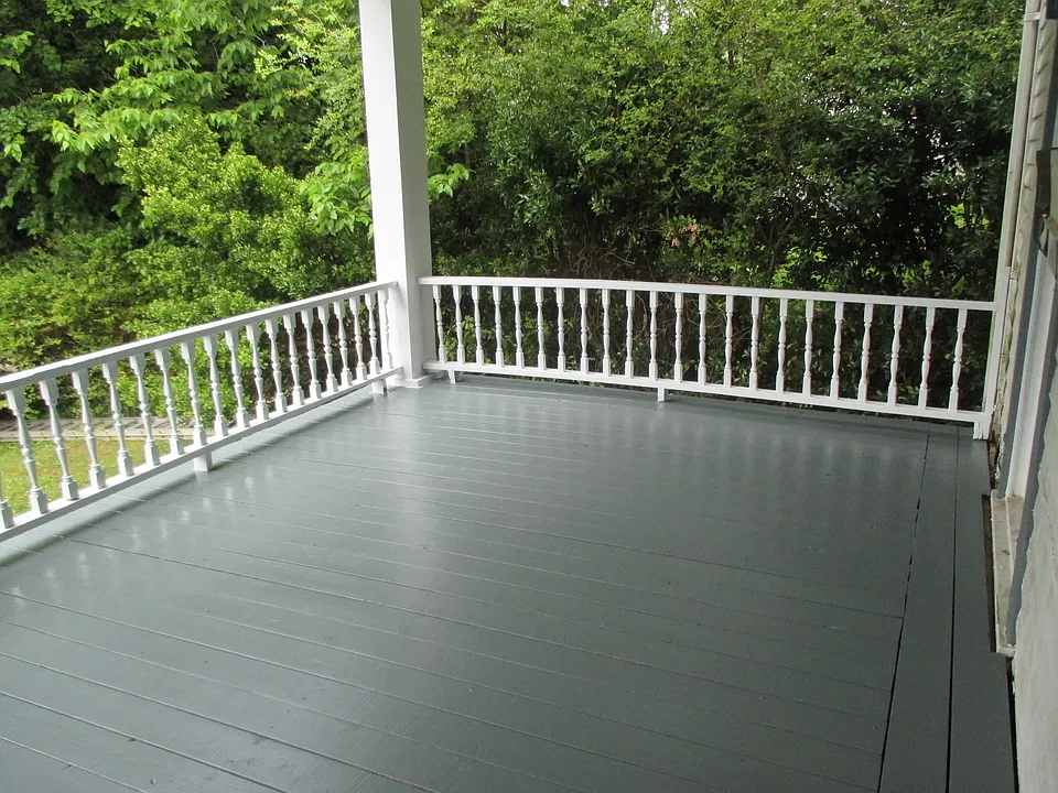 Large covered front porch