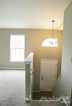 Arched Window over Entry Foyer * New Sandstone Ceramic Tile at the Entry!