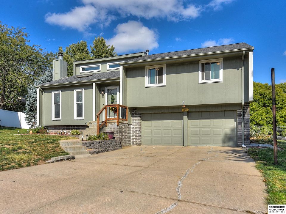 1st image of 7501 S 134th Cir
