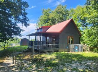 739 Pine Grove Rd, Beattyville, KY 41311