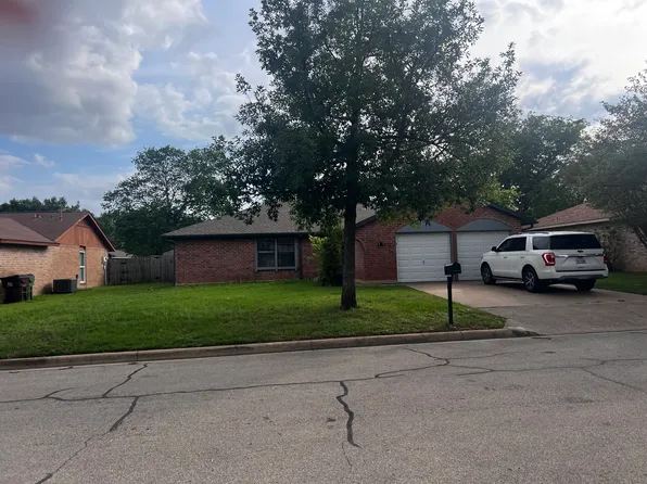 711 Braesgreen Dr, Round Rock, TX 78664