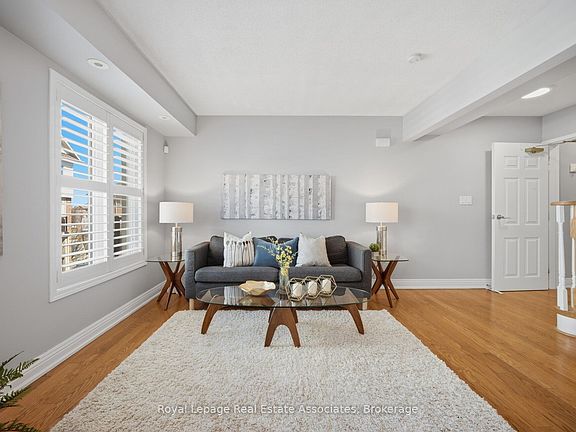 3rd image of 192 Louisbourg Way