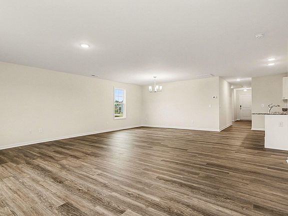 4th image of 31 E Emily Gardens Dr Lot 85