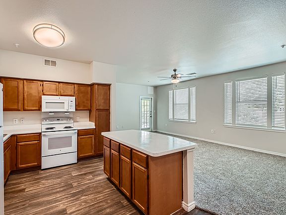 4th image of 6222 S New Braunfels Ave #4203
