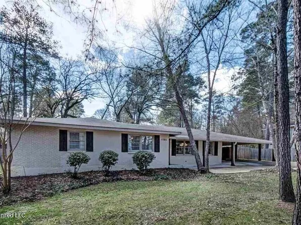 1785 Brecon Dr, Jackson, MS 39211