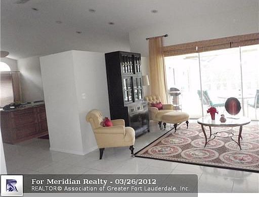 4th image of 1746 Eagle Trace Blvd W