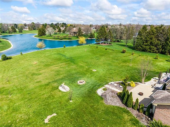 2nd image of 5775 Swan Dr